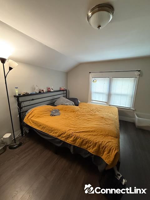 Photo 8 of 4 bed apartment in New Haven