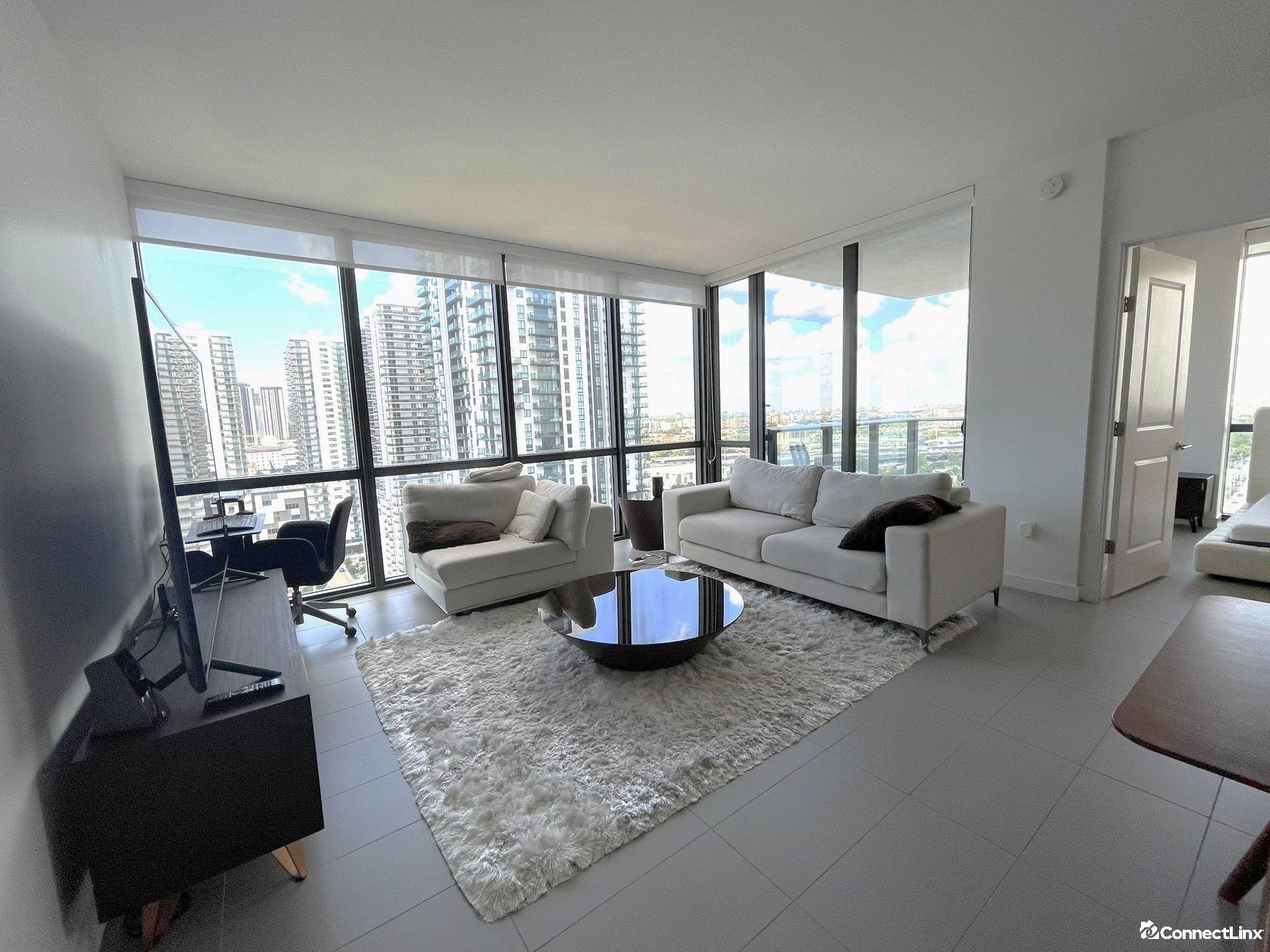 2 bed Condo in Miami