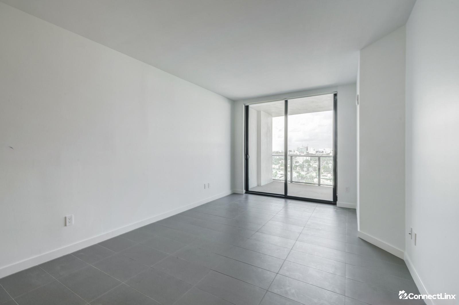Photo 4 of 1 bed condo in Miami