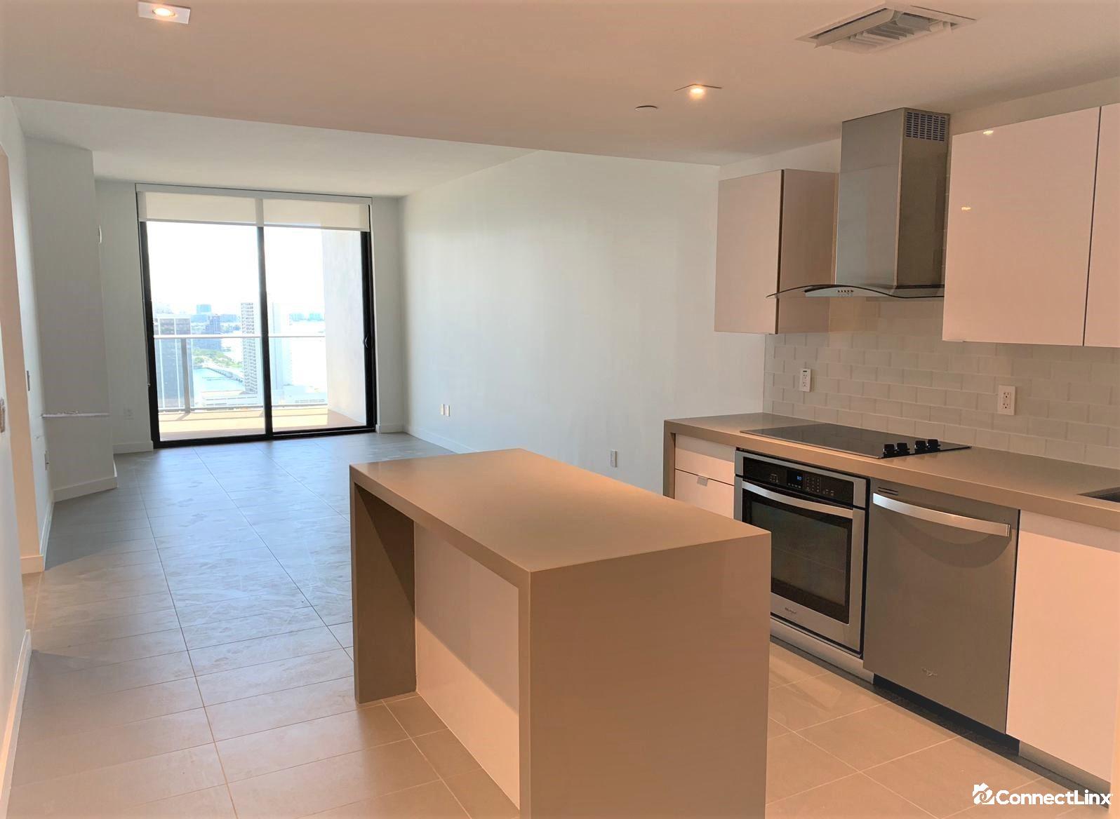 Photo 4 of 1 bed condo in Miami