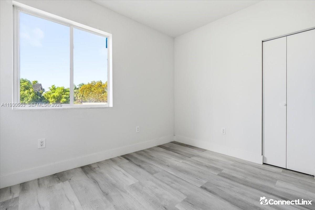 Photo 6 of 3 bed single family home in Miami