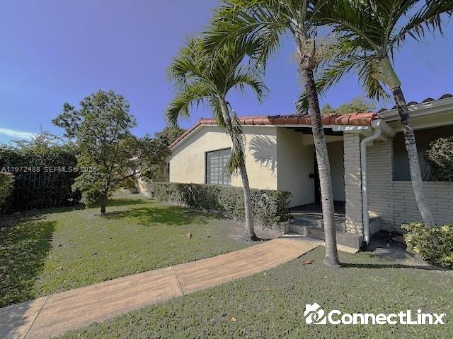 Photo 4 of 2 bed single family home in Miami