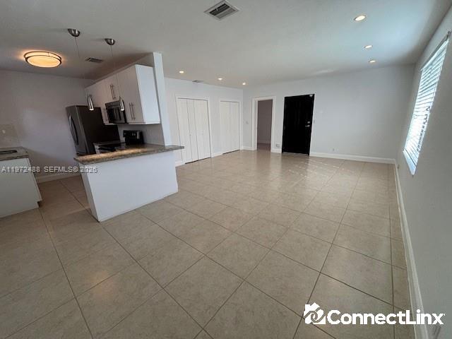 Photo 2 of 2 bed single family home in Miami