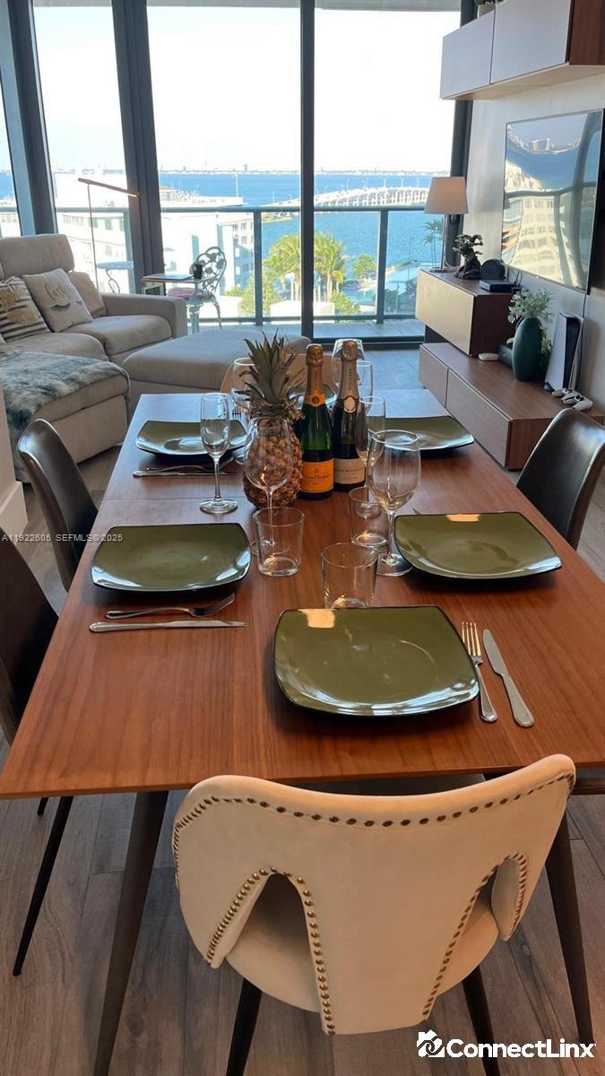 Photo 2 of 3 bed condo in Miami