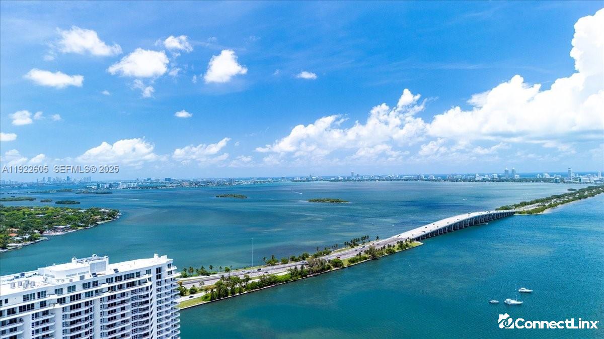Photo 5 of 3 bed condo in Miami