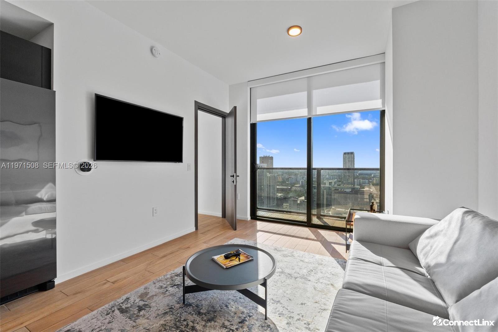 Photo 3 of 3 bed condo in Miami