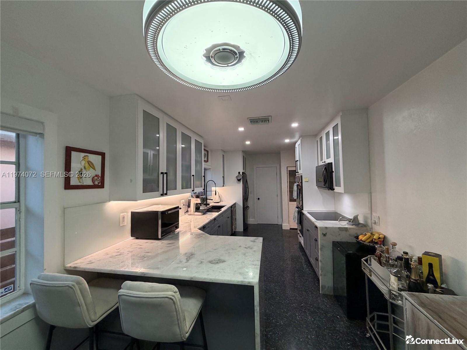 Photo 5 of 3 bed single family home in Surfside