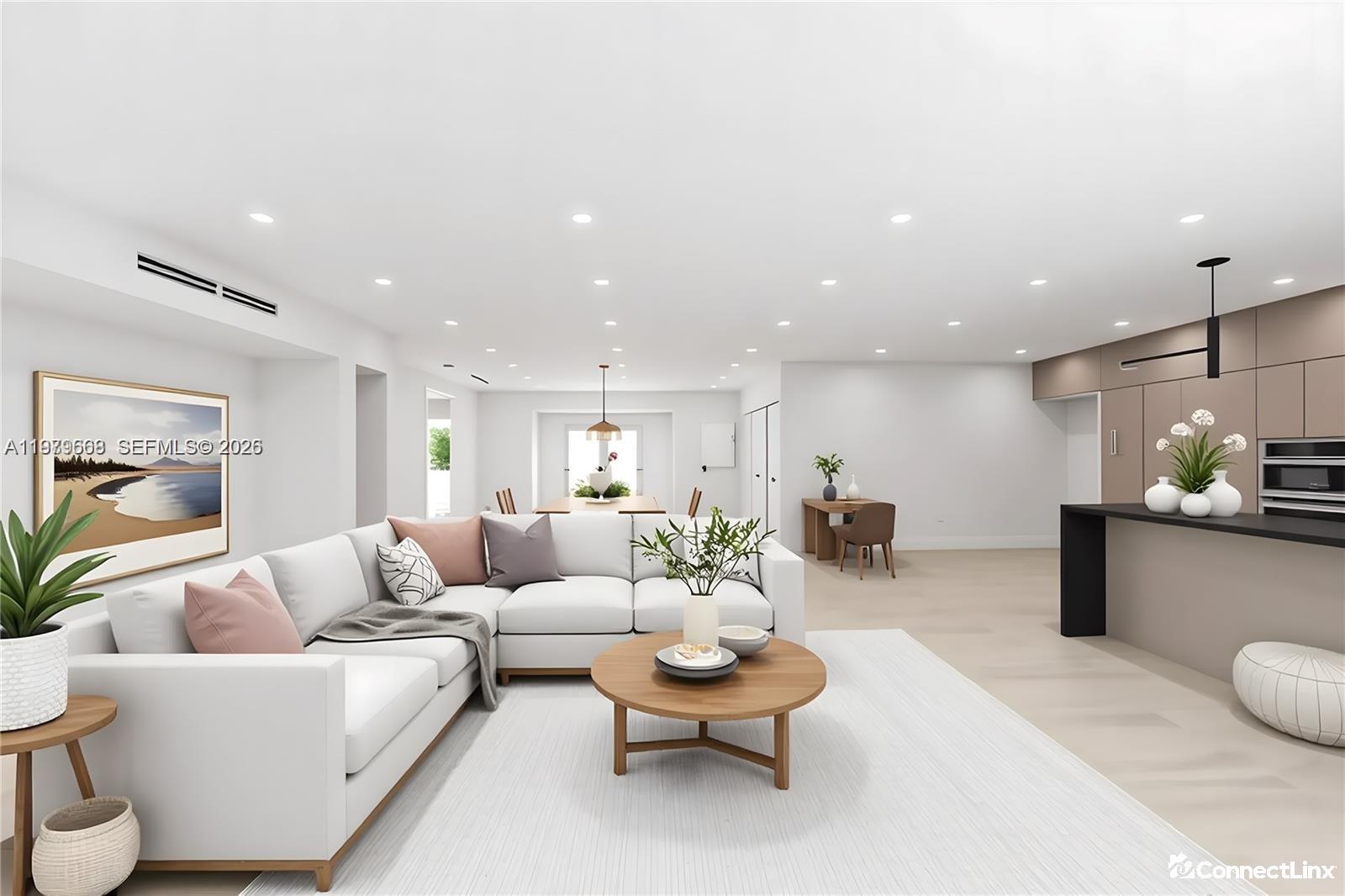 Photo 5 of 4 bed single family home in Miami