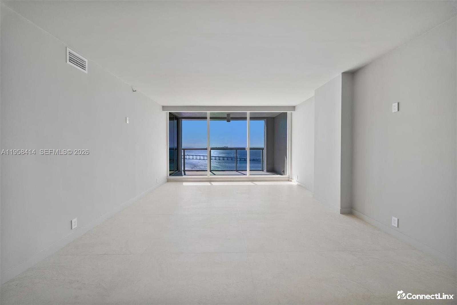 Photo 2 of 3 bed condo in Miami