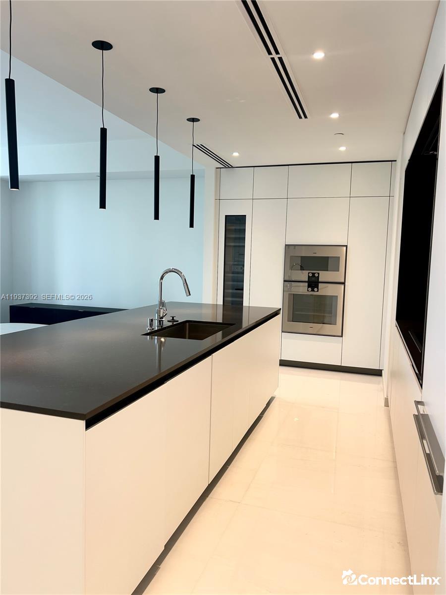 Photo 4 of 1 bed condo in Miami