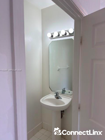 Photo 7 of 3 bed townhouse in Plantation
