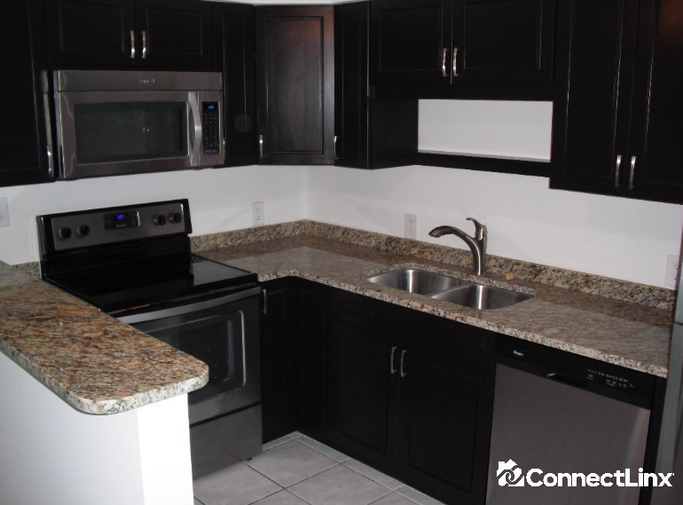Photo 3 of 3 bed single family home in Fort Lauderdale