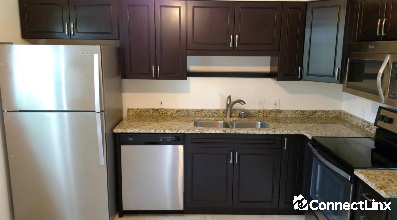 Photo 4 of 3 bed single family home in Fort Lauderdale