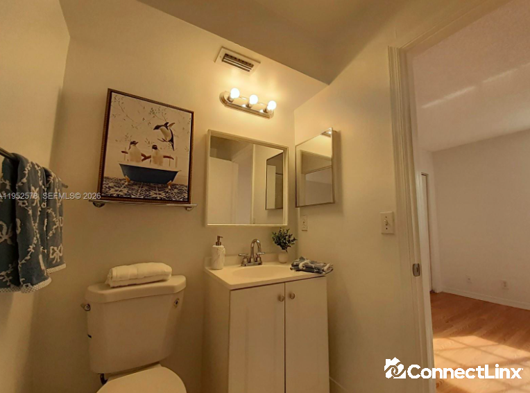 Photo 6 of 3 bed townhouse in Weston