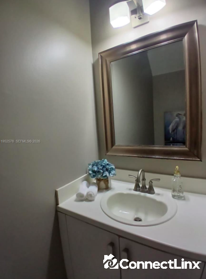 Photo 7 of 3 bed townhouse in Weston
