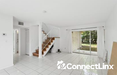 Photo 8 of 3 bed townhouse in Tamarac
