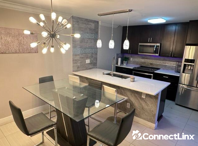 Photo 5 of 3 bed townhouse in Tamarac