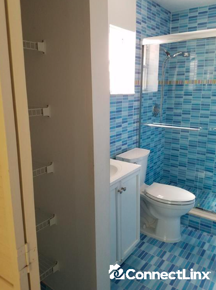 Photo 7 of 3 bed single family home in Dania Beach