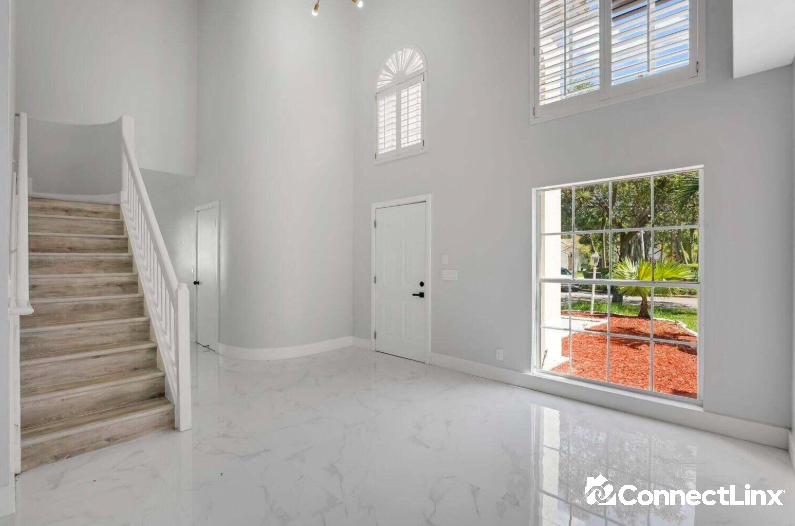 Photo 5 of 3 bed single family home in Coral Springs