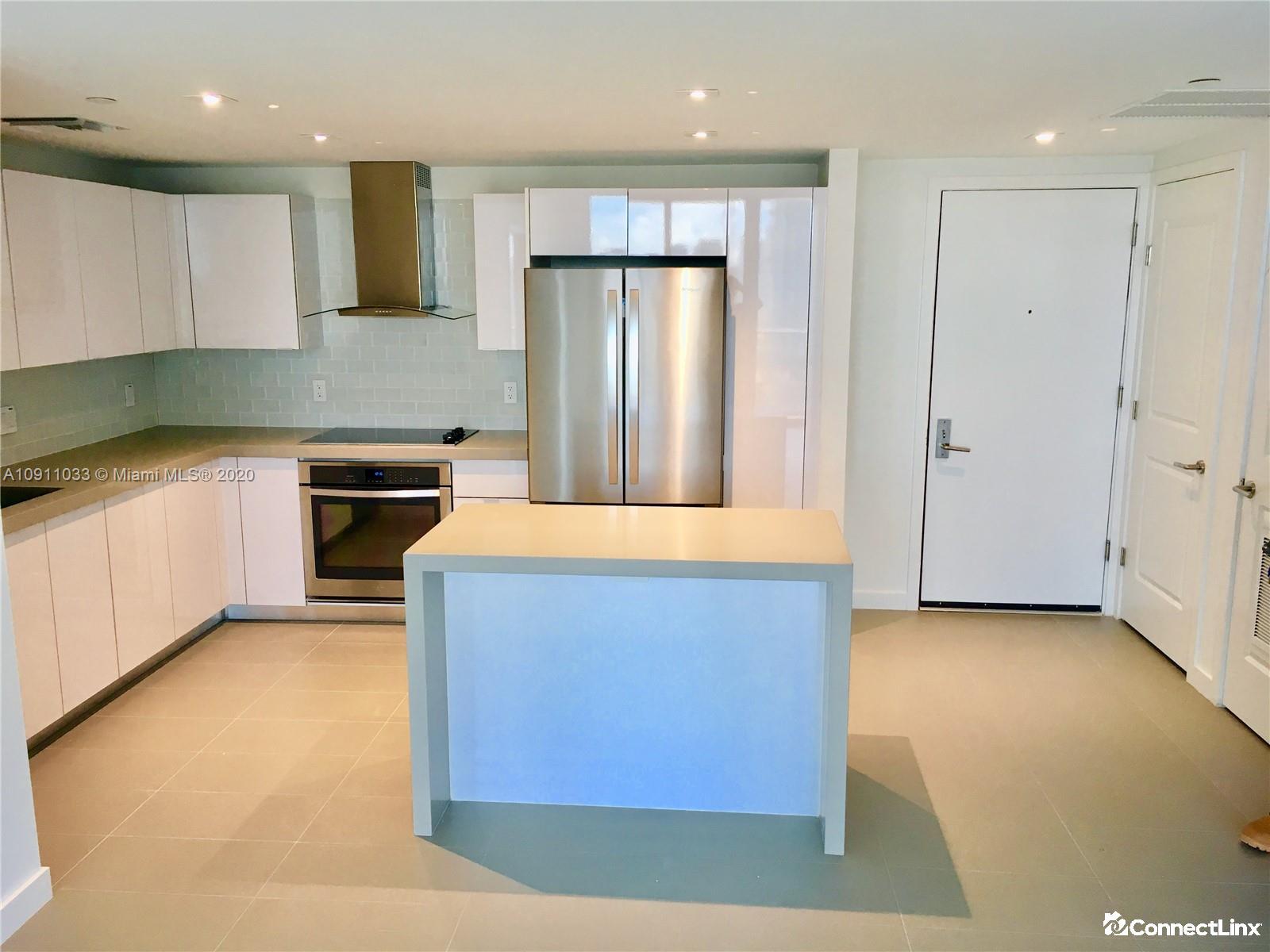 Photo 6 of 2 bed condo in Miami