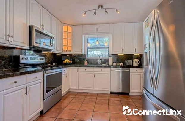 Photo 5 of 3 bed single family home in Plantation