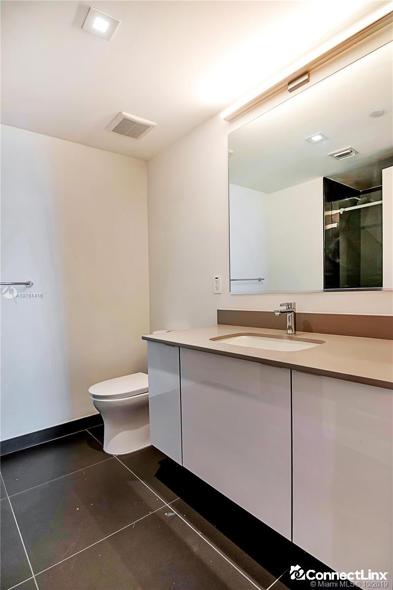 Photo 8 of 1 bed condo in Miami
