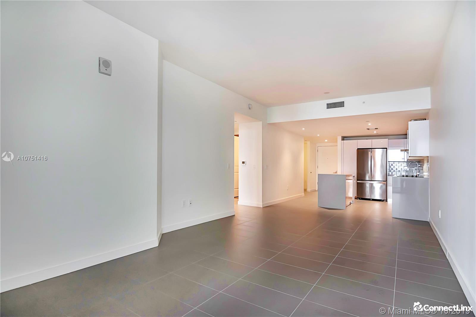 Photo 4 of 1 bed condo in Miami