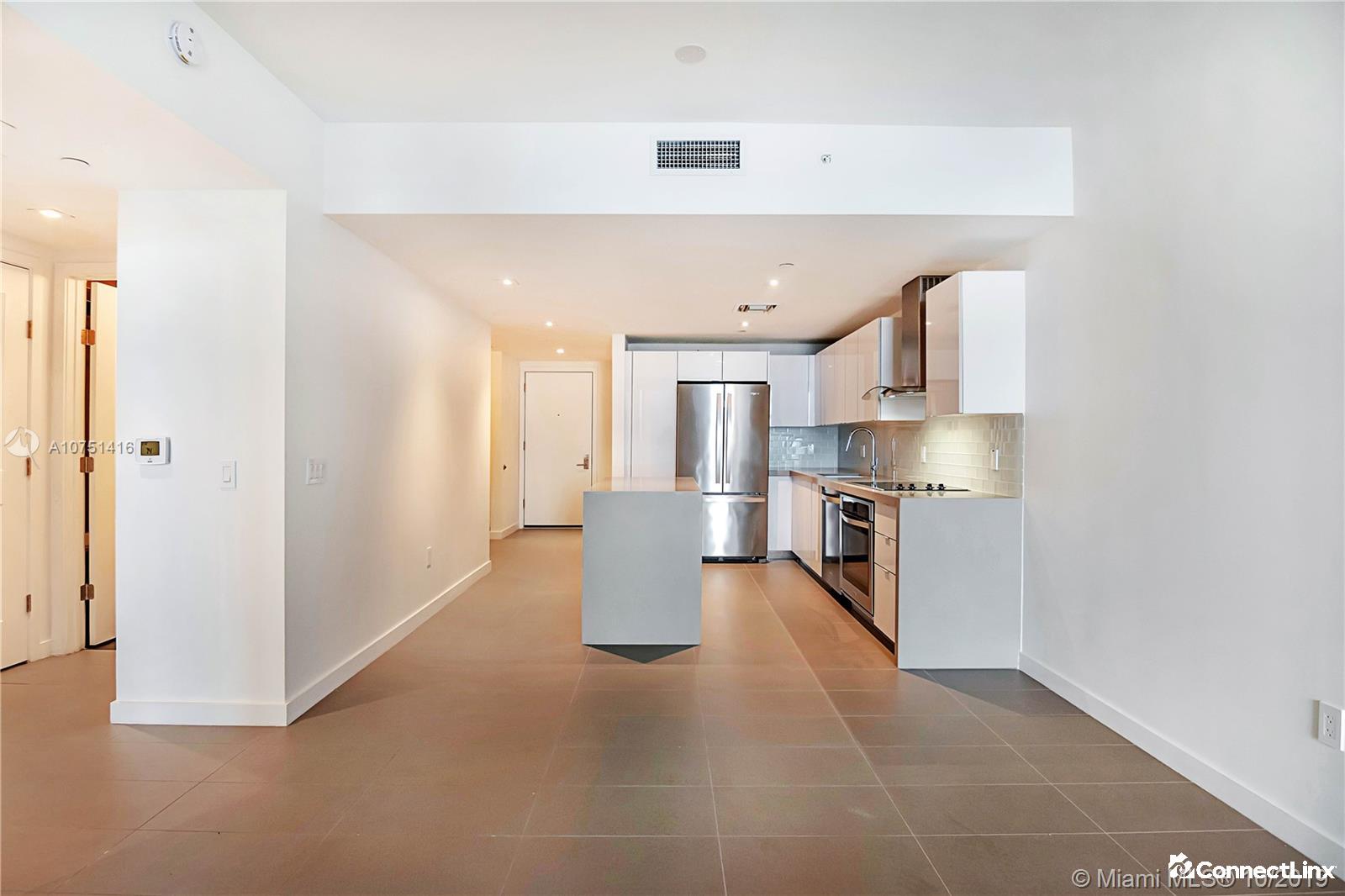 Photo 2 of 1 bed condo in Miami