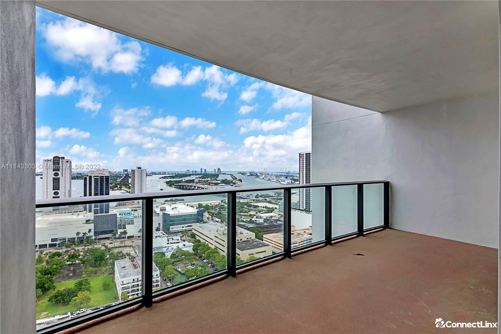 Photo 2 of 1 bed condo in Miami