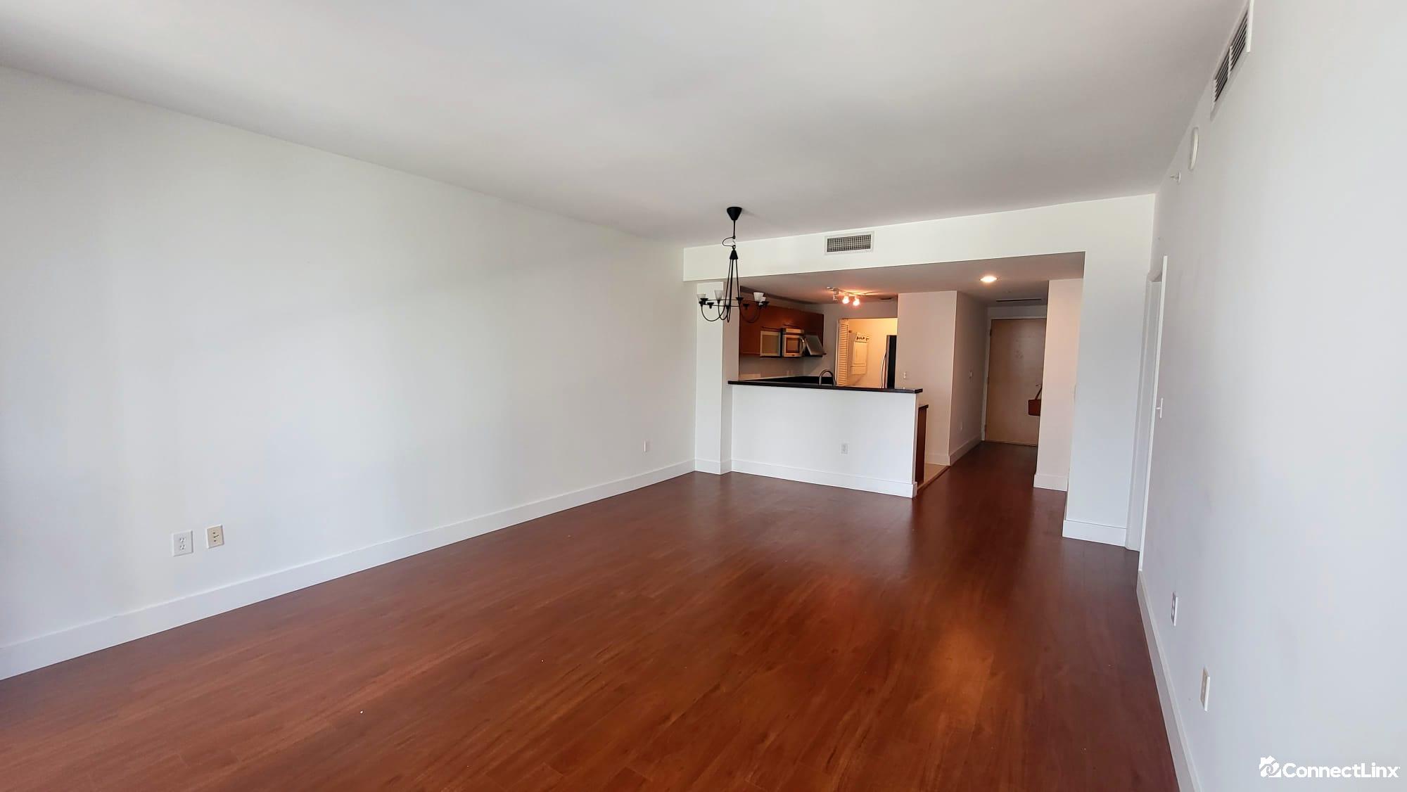 Photo 5 of 1 bed condo in Miami