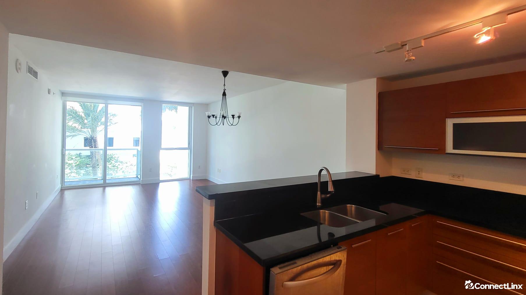 Photo 7 of 1 bed condo in Miami