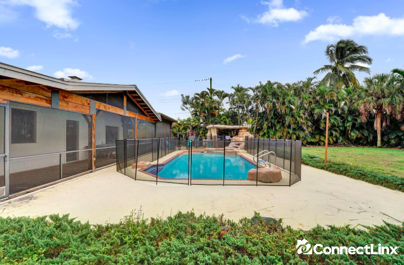 Photo 8 of 3 bed single family home in Hollywood