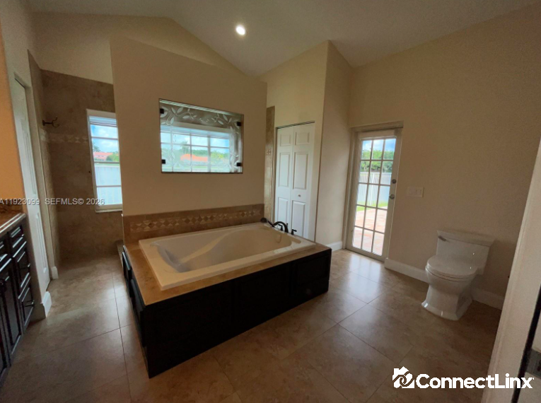 Photo 6 of 5 bed single family home in Weston