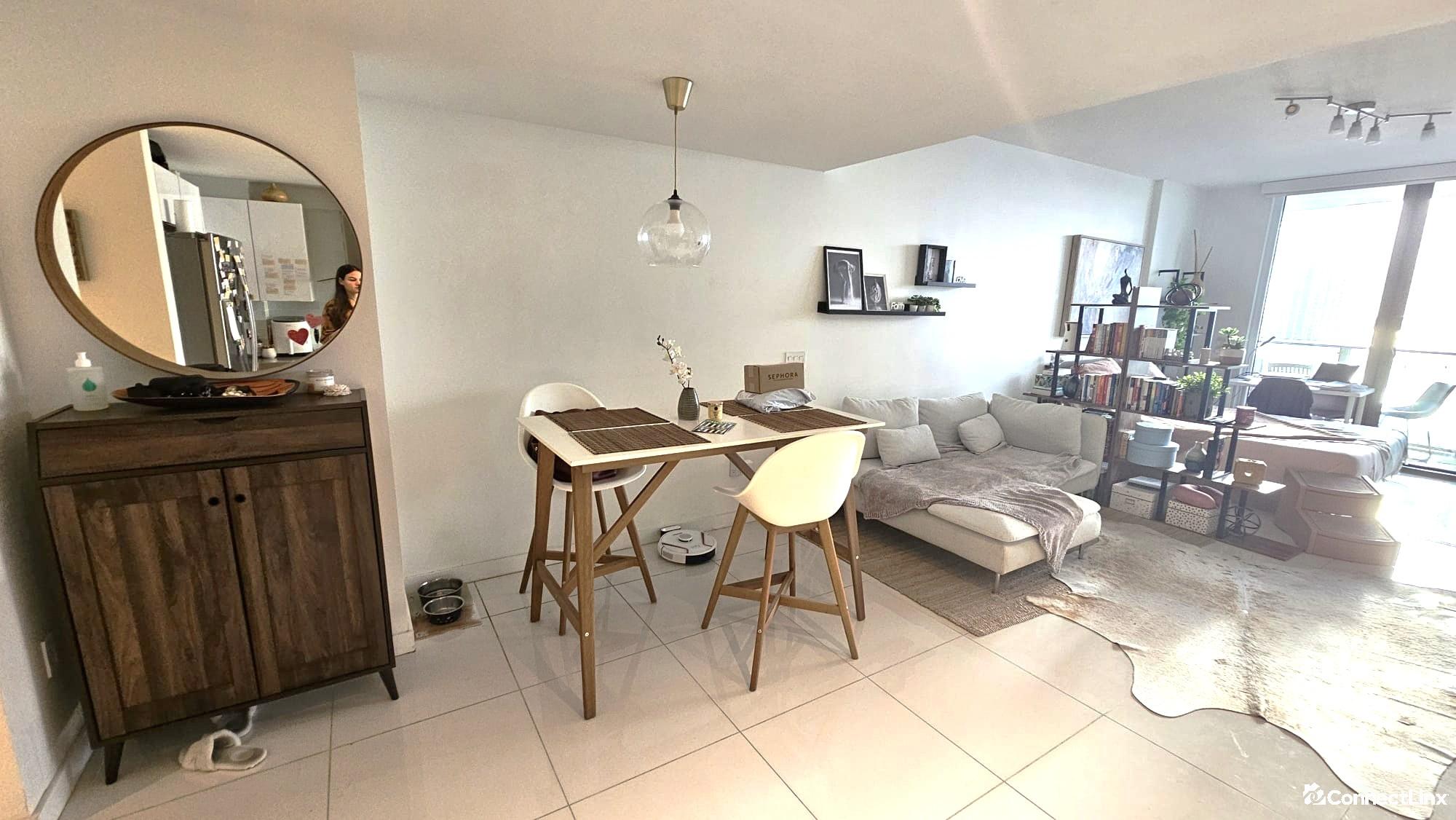 Photo 5 of condo in Miami