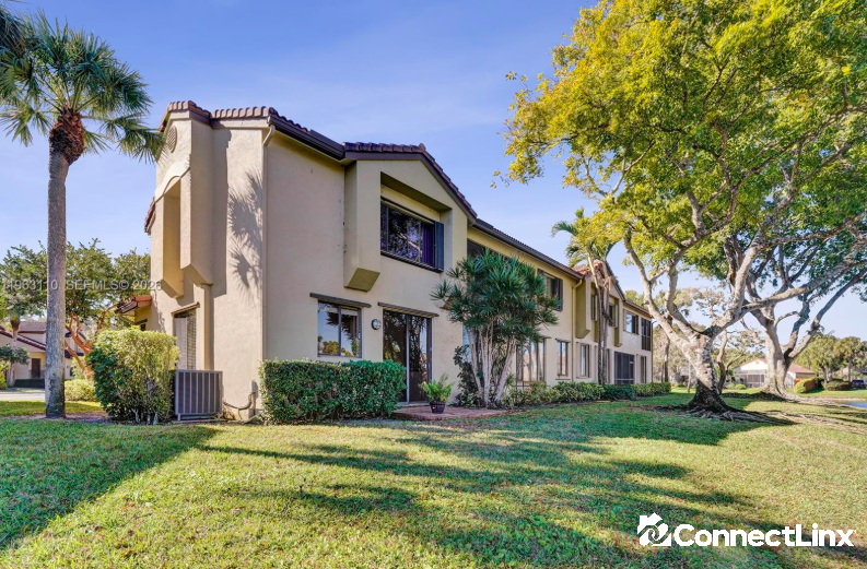 Photo 6 of 3 bed townhouse in Plantation