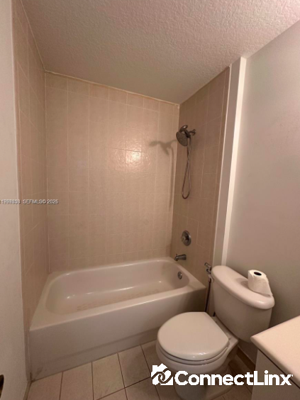 Photo 4 of 3 bed townhouse in Dania Beach