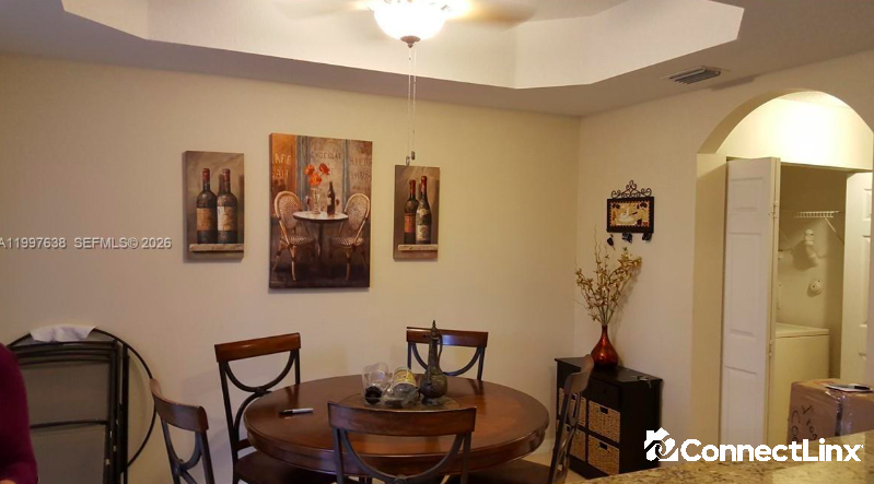 Photo 6 of 3 bed townhouse in Dania Beach