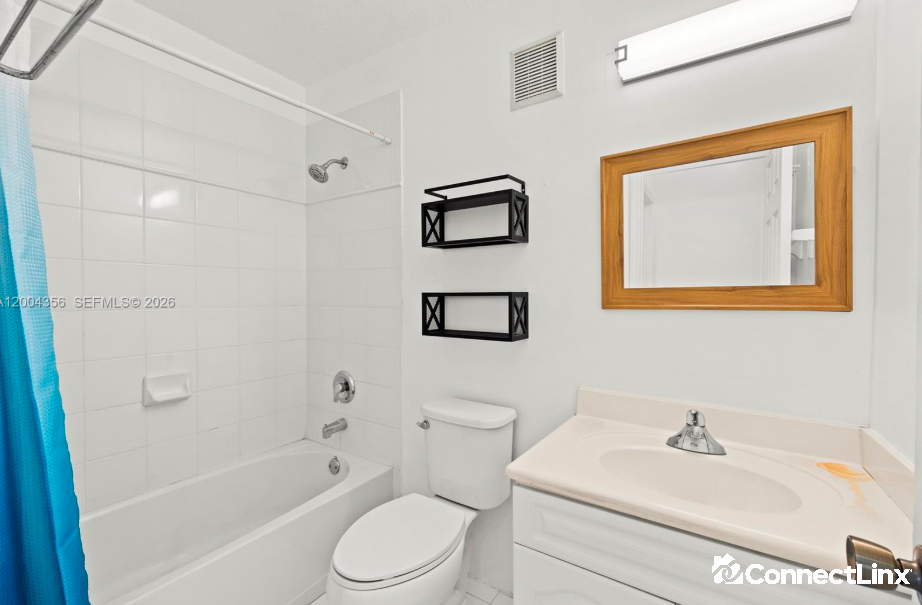 Photo 6 of 3 bed condo in Pembroke Pines