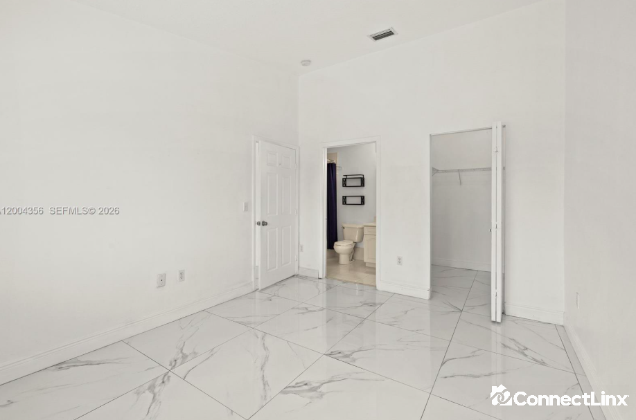 Photo 8 of 3 bed condo in Pembroke Pines