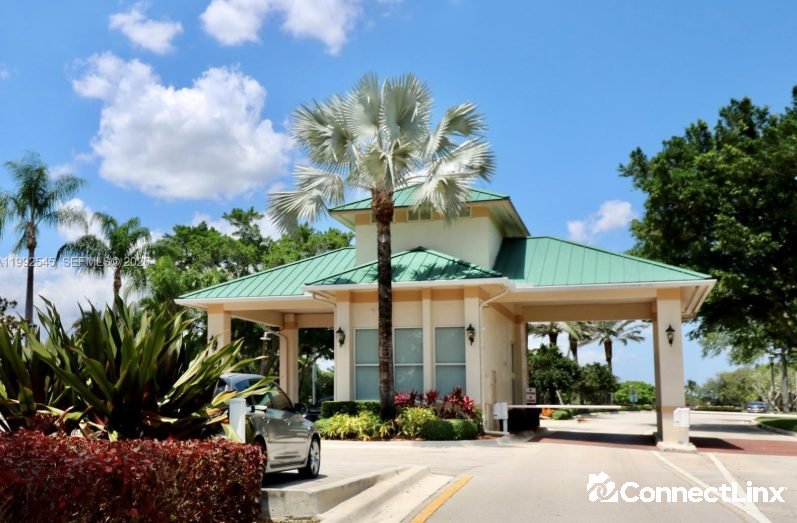 Photo 6 of 3 bed single family home in Fort Lauderdale