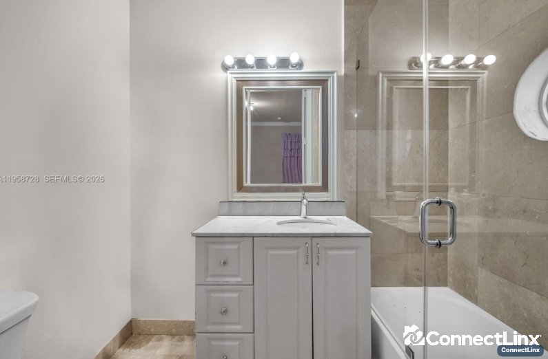 Photo 7 of 5 bed single family home in Fort Lauderdale