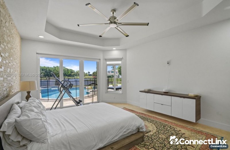 Photo 8 of 5 bed single family home in Weston