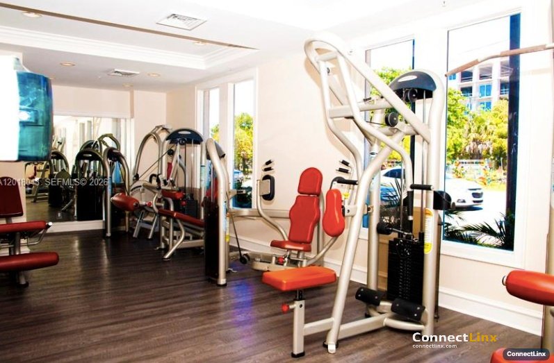 Photo 3 of 1 bed condo in Fort Lauderdale