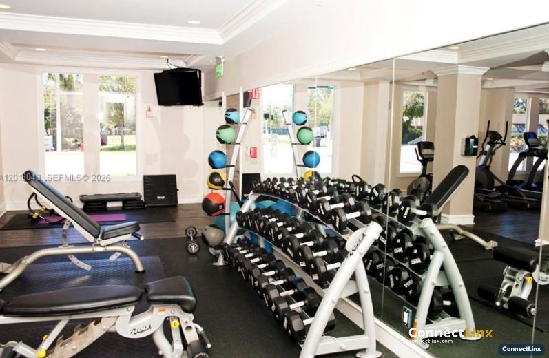 Photo 4 of 1 bed condo in Fort Lauderdale