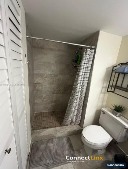 Photo 2 of 2 bed condo in Weston