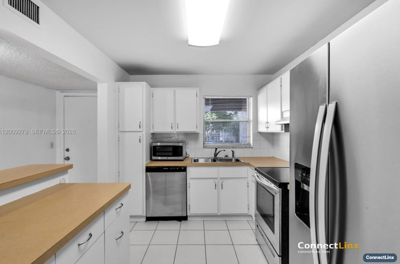 2 bed Condo in Davie
