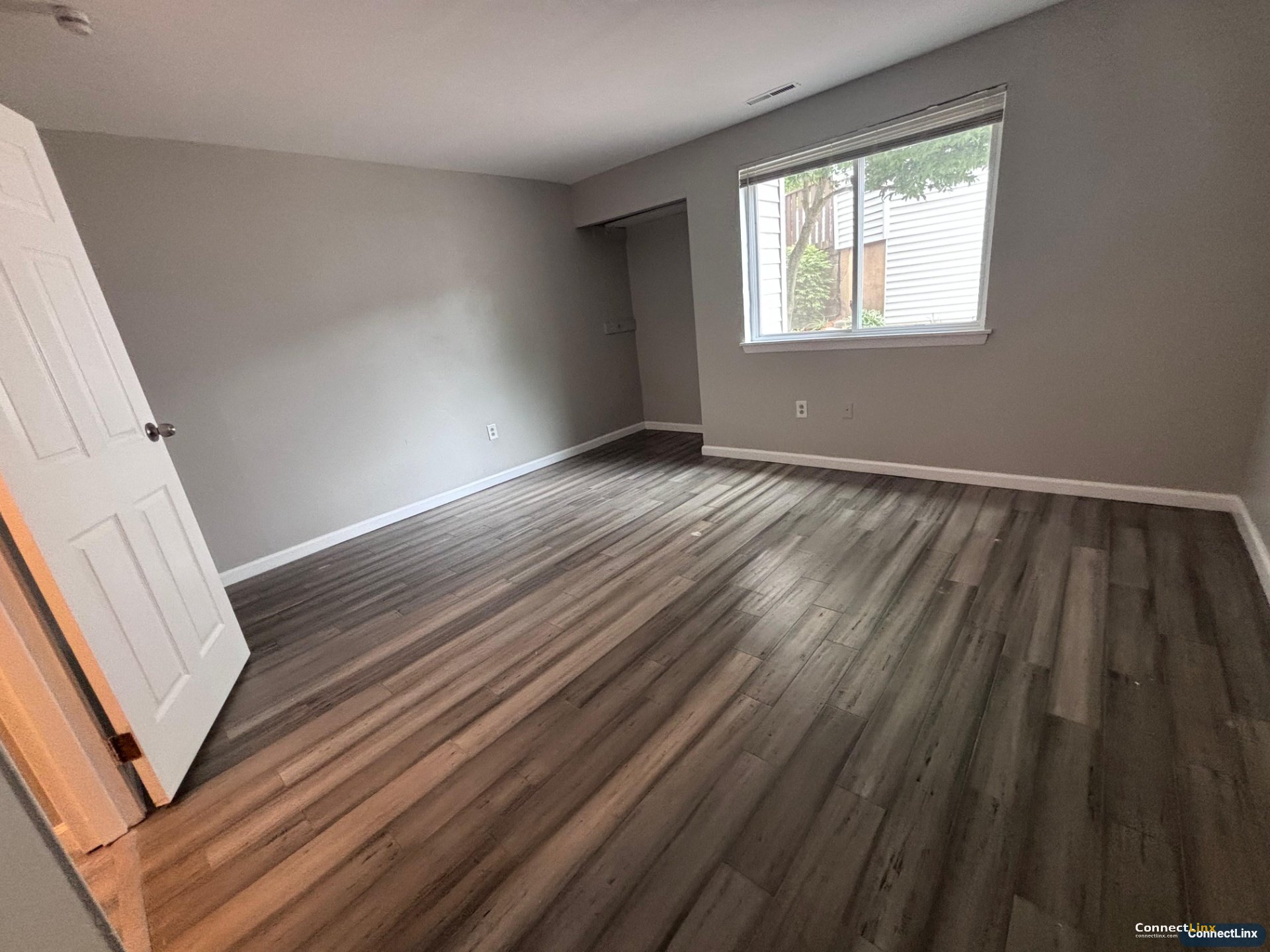 Photo 5 of 2 bed condo in New Haven