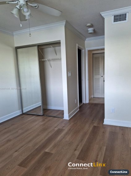 Photo 4 of 2 bed condo in Plantation