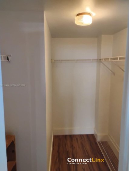 Photo 2 of 2 bed condo in Plantation