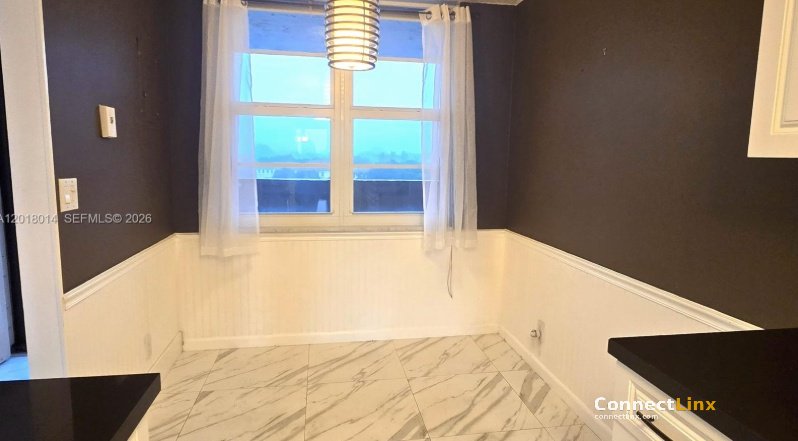 Photo 8 of 2 bed condo in Plantation